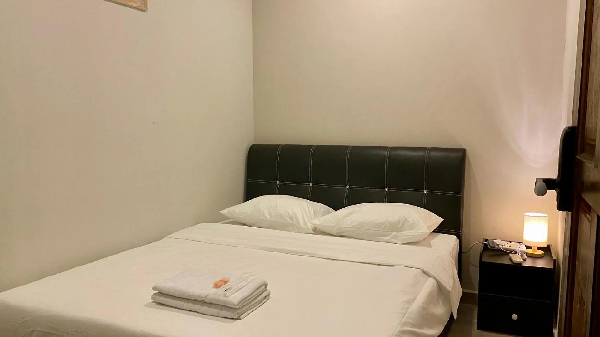 Albergue Aayu Muntri George Town Penang Hostal